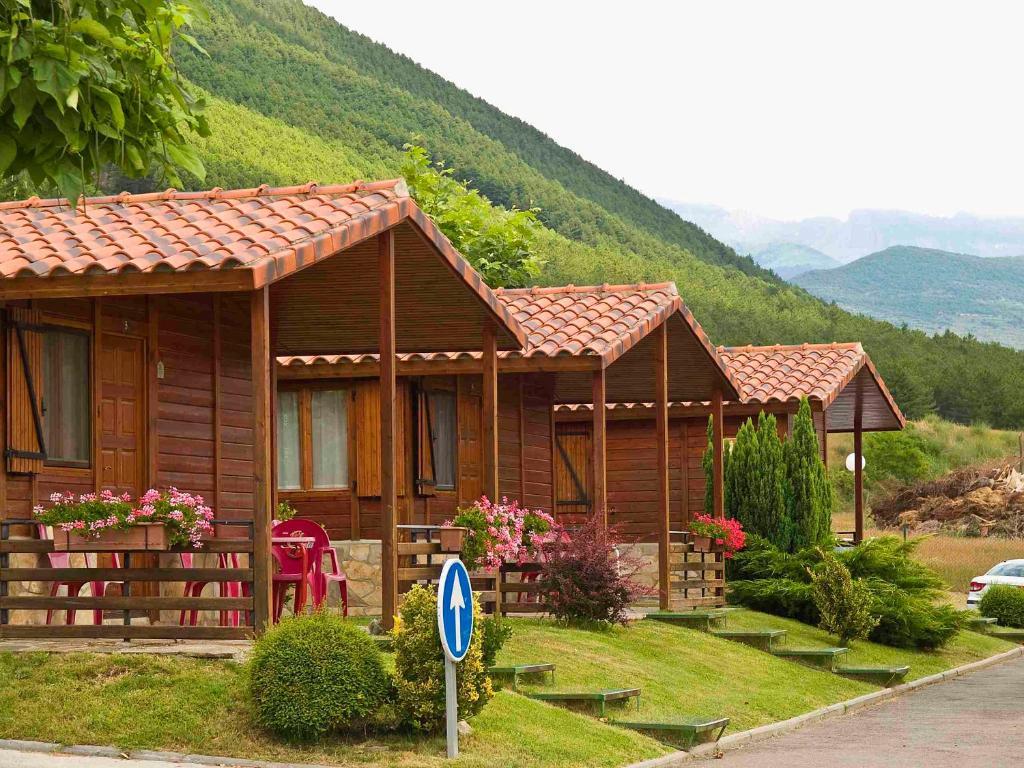 Camping Valle De Tena Sabiñánigo Cameră foto